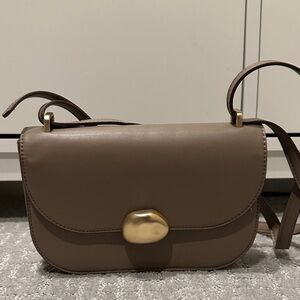 Elegant Brown Leather Shoulder Bag